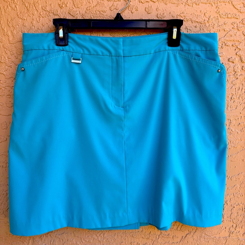 IZOD Turquoise Blue Ladies Golf Skort Size 14.